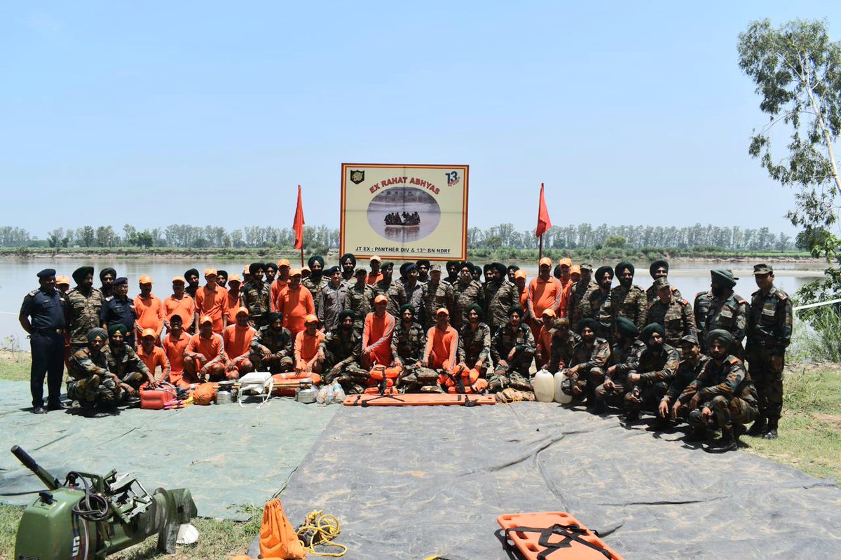 westerncomd_IA's tweet photo. #InServiceOfNation
#NationBuilding

‘Plan, Prepare, Protect '
#PantherDivision #VajraCorps carried out  joint training &amp; rehearsals with @NDRFHQ demonstrating resolve and readiness in conduct of Flood Relief operations &amp; #AidToCivilAuthorities.

@adgpi
@SpokespersonMoD https://t.co/IzMkP3khn0
