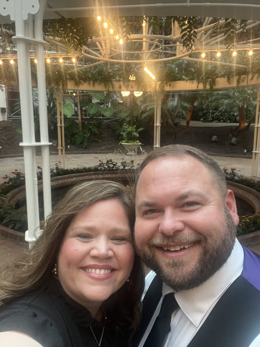 bradNamanda's tweet photo. From a conference in Kansas City to celebrating our 15th Wedding Anniversary in Nashville, it’s been the BEST WEEK EVER! Cannot wait for more opportunities to spend with you full time, Brad! 😘 https://t.co/u0SMHRJcrd