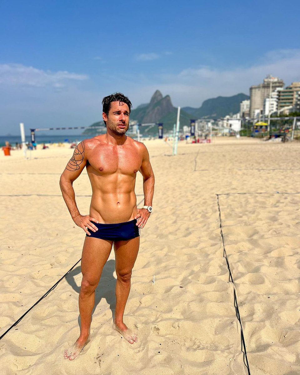 machos_deuses's tweet photo. Rafael Baronesi. para quem era fã do #ZappingZone do Disney Channel. https://t.co/qAjkVSnlPc