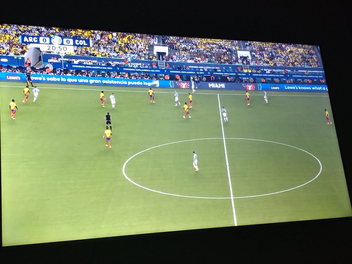 adarus18's tweet photo. Odważna gra Kolumbii, pytanie czy wystarczy im sił i cierpliwości.
#viaCopa
#CopaAmerica2024 https://t.co/NZRjwSHHRZ