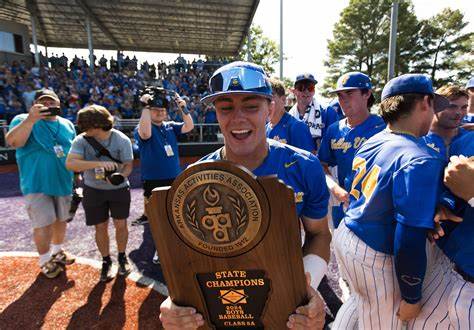 RM_NEAVoice's tweet photo. Arizona Diamondbacks first-round draft pick @slade_caldwell of @BlazerHardball will be our guest at 9:00 Monday On The Front Row, and we'll also be joined in the 9 o'clock hour w/an in-studio visit from his former VV teammate @w_french10 of @AStateBaseball on @TheTicketRadio. https://t.co/75tbN6QU9V