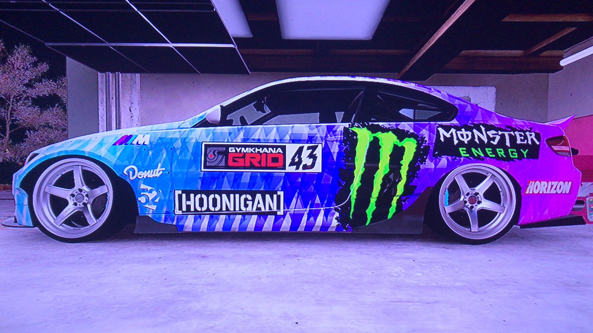 KingWolfRich1's tweet photo. BMW M3 E92 And Dirt Bike 😎 In House Garage #BMWM3E92 #WidebodyKit #DriftingCars #ForzaHorizon5 #Dounts #Hoongen #BMW #HouseGarage #DirtBike #Camberscars https://t.co/b0YdPrjX56