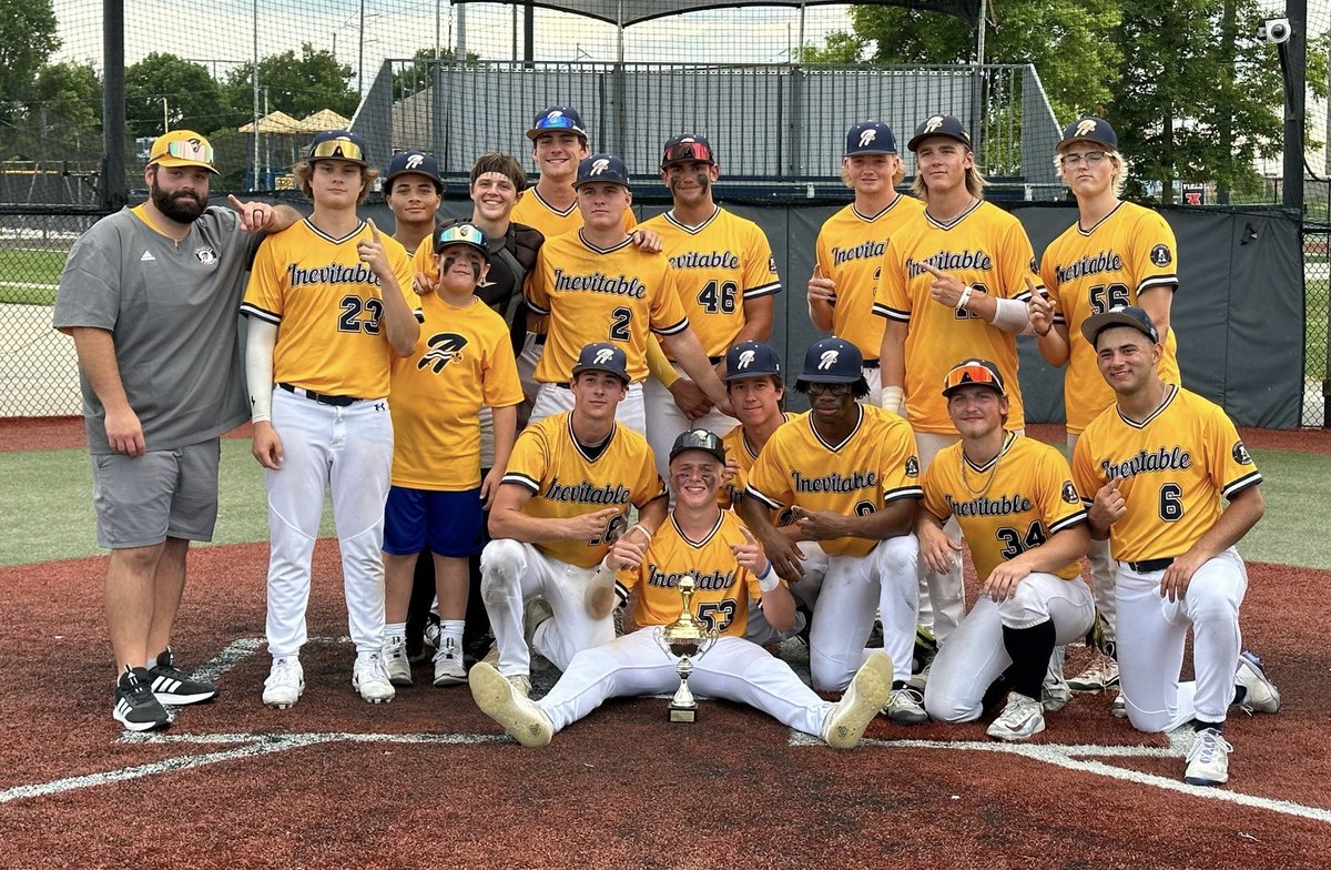Two Sunday Dubs for Inevitable A’s 17u Select to finish the weekend undefeated!  <a href="/MRocheAs/">Matt Roché</a> <a href="/BlackCoachK/">Kenny Hawkins</a> <a href="/NickHerrinsAs/">Inevitable A’s</a>
