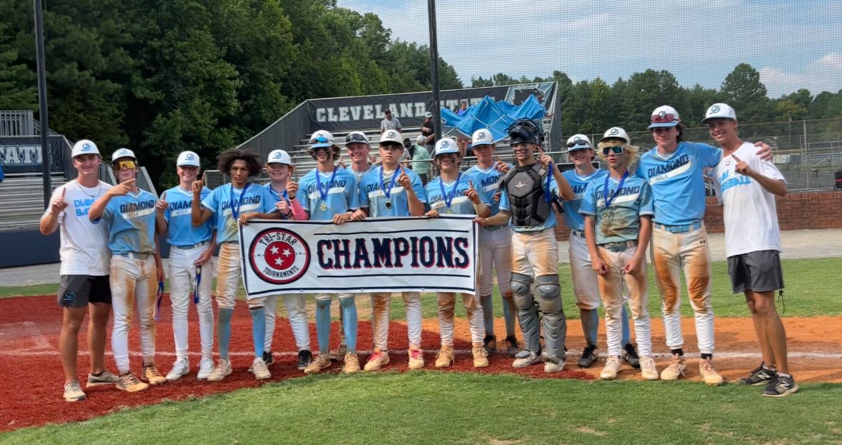 2024 Summer Finale 15U Champions - the Diamond Heels Navy!