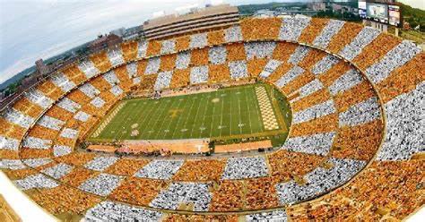 _T_Time__'s tweet photo. Gonna be back from my 2 month break from streaming tomorrow!!!!

Gonna be playing CFB 25 and hanging out with chat and experiencing the game

Till then ✌🏼

Alexa play  Rocky Top 🍊 https://t.co/zc50NOKFAR