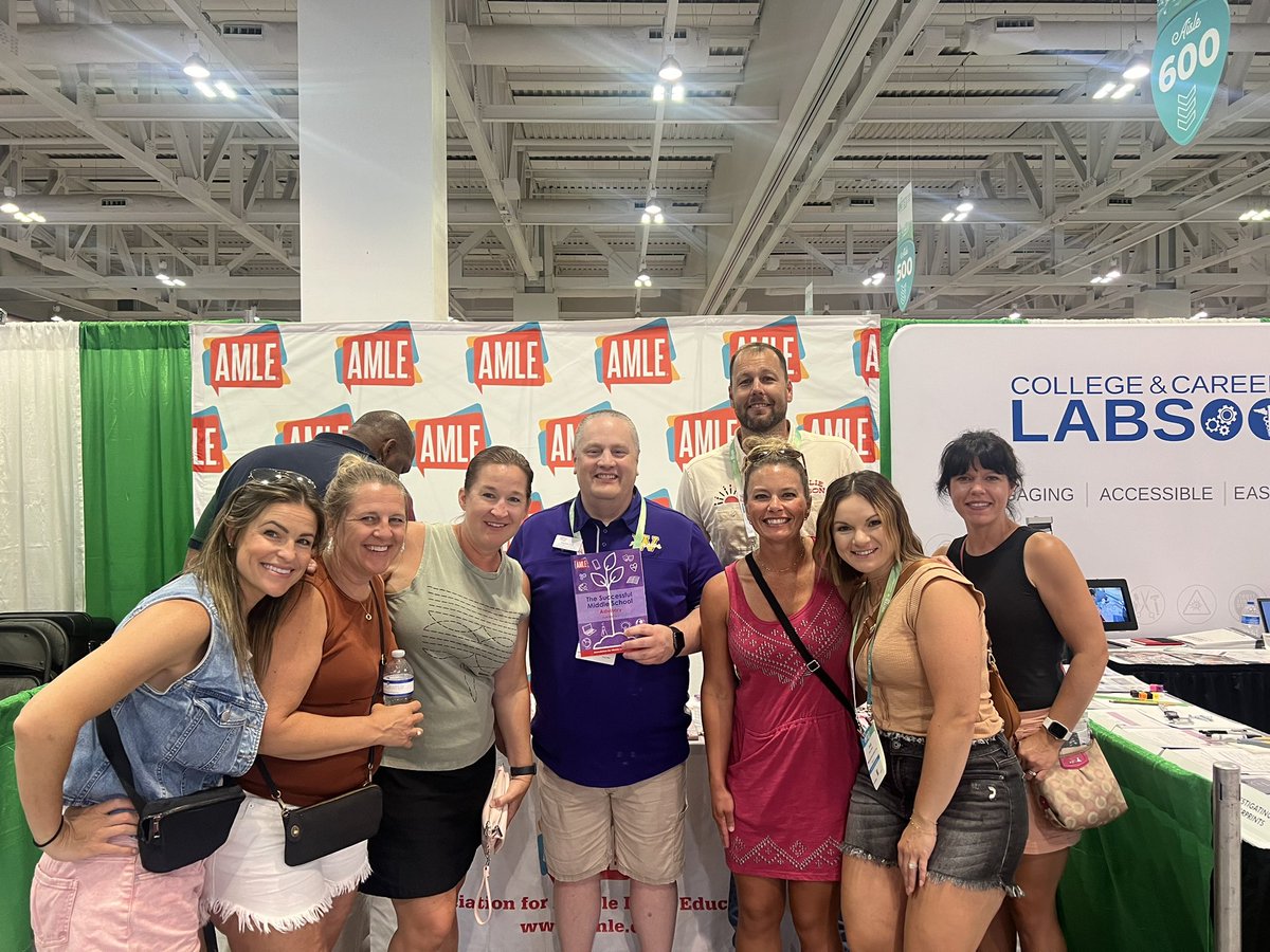 Celebrating one of AMLE’s newest titles, The Successful Middle School Advisory, by middle school principal and <a href="/NAESP/">National Assoc. of Elementary School Principals</a> fellow <a href="/WMSPal/">ᴛᴏᴅᴅ</a>!
