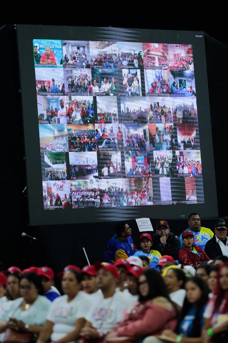 Nuestro Pdte. <a href="/NicolasMaduro/">Nicolás Maduro</a> destacó que uno de los grandes logros de la Revolución es la cohesión y unión absoluta de las fuerzas bolivarianas y chavistas.

- 2da jornada de revisión del 1x10x7, desde el Poliedro de Caracas.

#TupamaroConNico