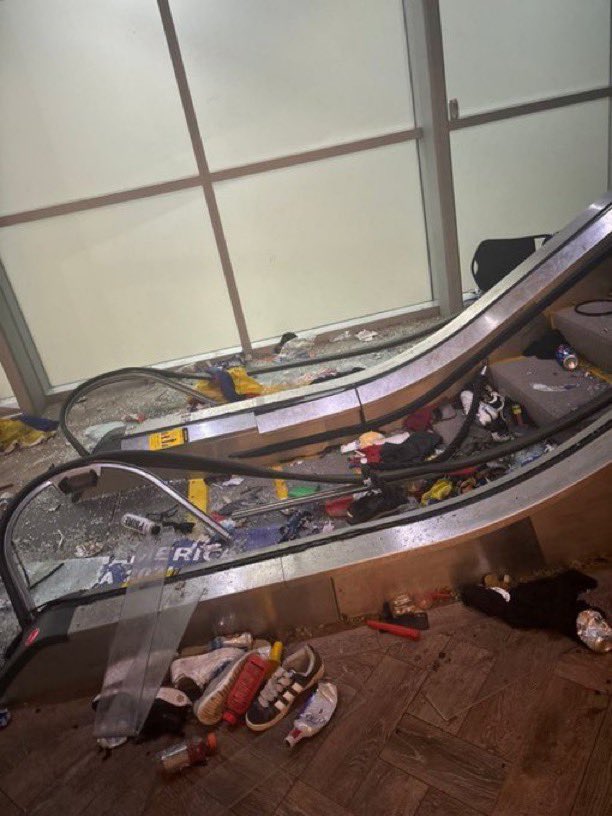 MLFootball's tweet photo. 🚨WILD PHOTOS: HardRock stadium, home of the Miami #Dolphins is COMPLETELY WRECKED &amp; trashed after fans barged into the stadium for Copa America. 

😳😳

(📸@GeoMilian) https://t.co/8aLubAexIR