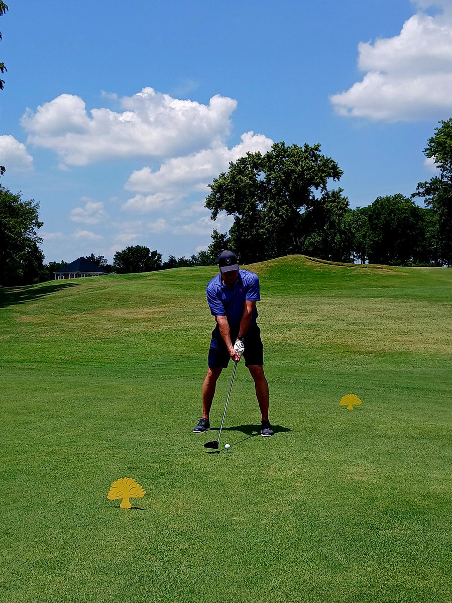 MusicCityTR's tweet photo. #SundayFunday with my guys again @TimNicholsMusic @kentlmitch615 @OldHickoryGolf #Fore #PinHighTim #GolfAintSoBad #WhatHeat #HammerKent https://t.co/ReUzcB94oE