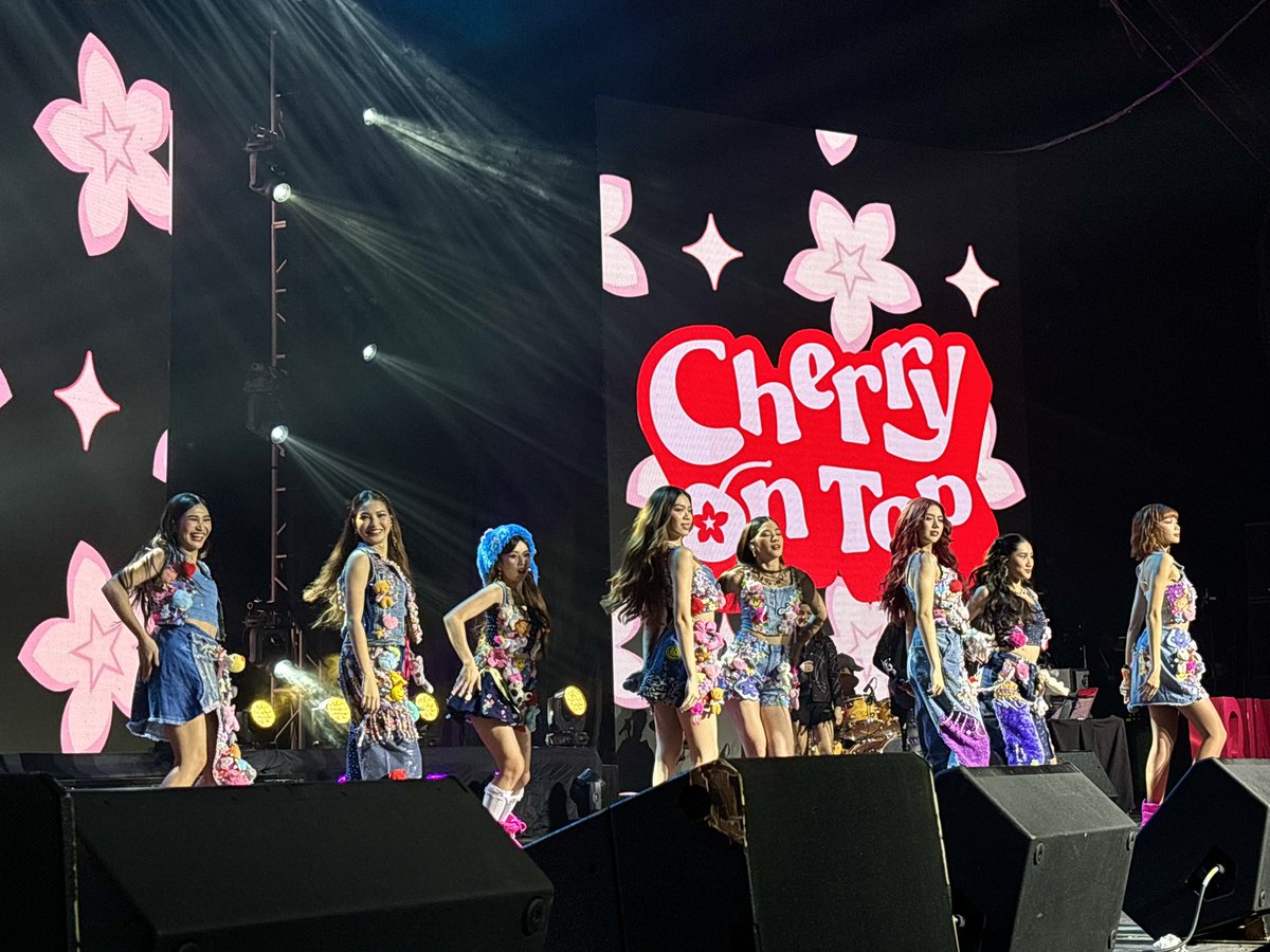 BINI_ph's tweet photo. #BINI : “Despite all the difficulties… we still managed to climb this mountain”😉 Another one for the books, into the #BINIverse in Aiah’s hometown! Daghang salamat kaayo, Ce-BLOOM!🫶🌸

BINIVERSE GOES TO CEBU
#BINIverseCebu
#BINIverse_TheRegionalTour 
#BINIversayangHulyo https://t.co/UK0ME7ASZT