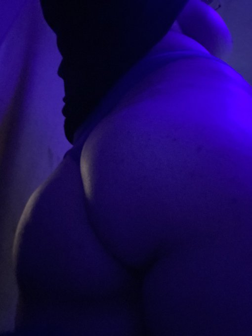 The face vs the body https://t.co/VFGQLmzi4b<a href="/tag/mvsales"class="tags"><span>#mvsales</span></a>