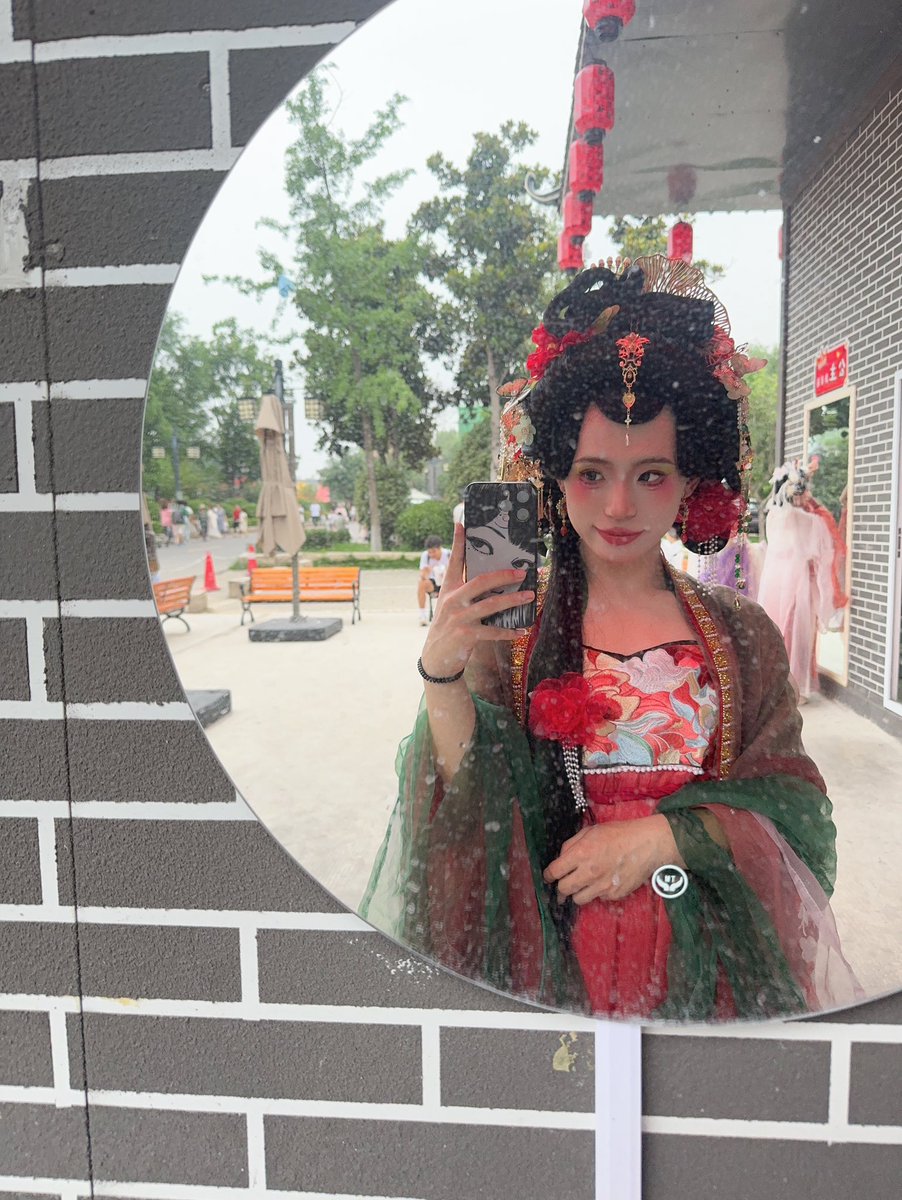 娘娘驾到
#女装男孩 #可爱的男孩子 #伪娘の日常 #CDTS