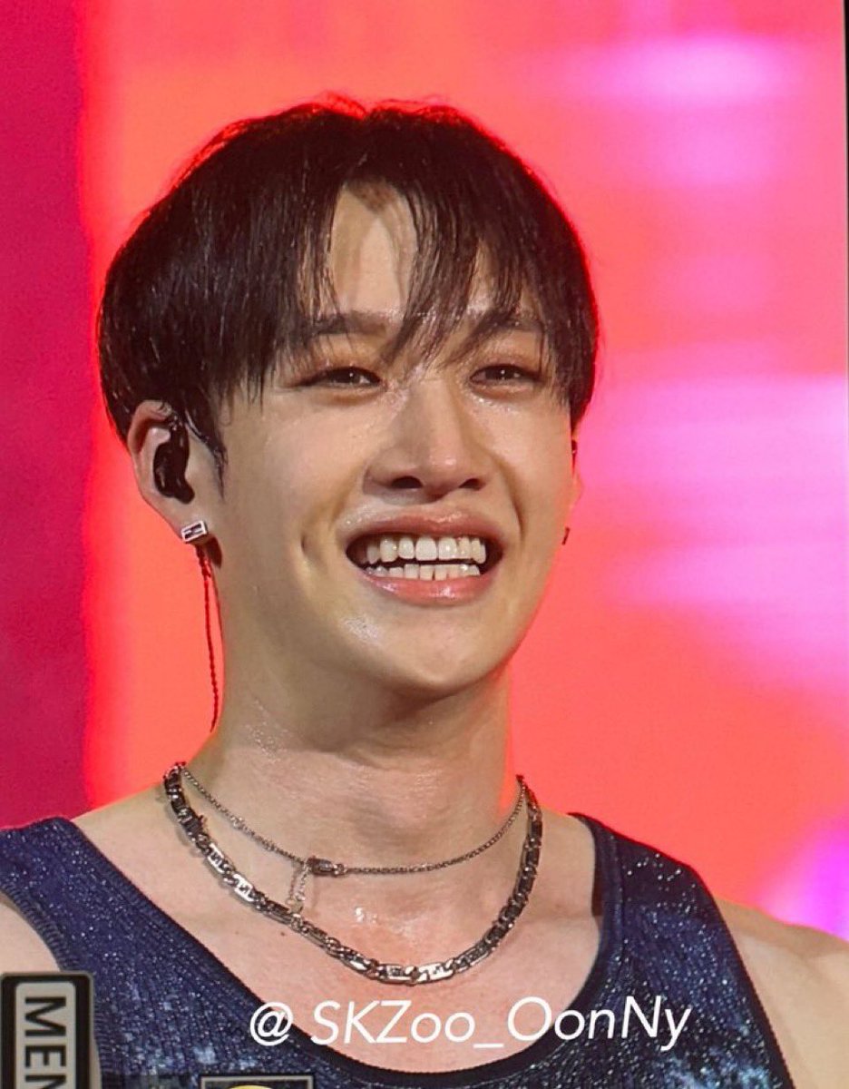BoltsFan71's tweet photo. Our dearest Bang Chan,
Day 91
How happy u looked….how happy u made STAY. Did u feel the love? I know those present felt yours. Never stop doing what you love. Never stop spreading your happiness and love. And take it all in, u deserve it💙
#Stray_Kids #StarsforChan 💫💙💫 https://t.co/nISZXFkRLf