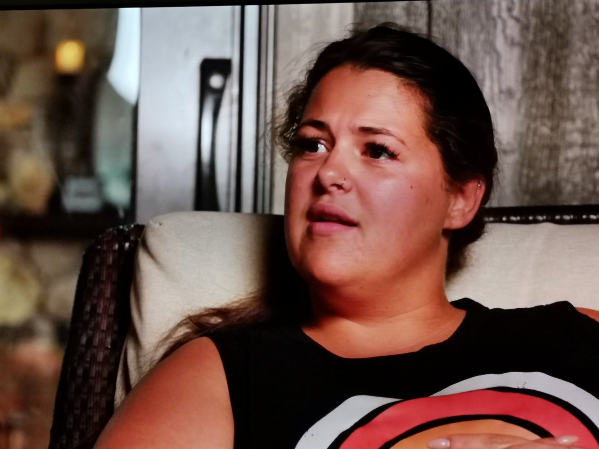 You can tell by the look on Emily's face that she feels entitled to live at her parents' place until she finds the perfect house to move into. #90dayfiance #90DayFianceHappilyEverAfter #90dayhappilyeverafter
