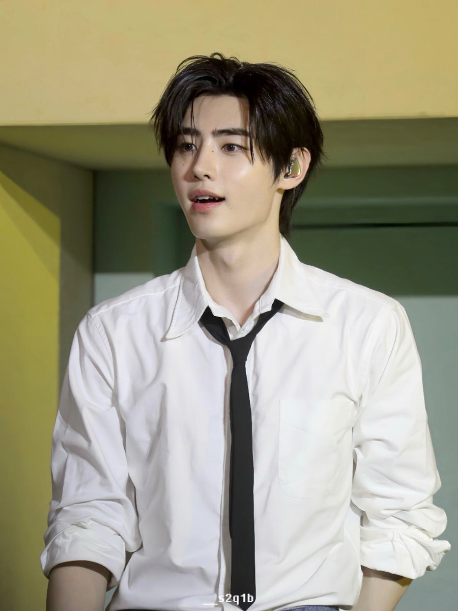 hiseptber's tweet photo. พี่ตี๋คณะหล่อศาสตร์ สาขาว่าไงคะคนสวย https://t.co/Hq2hNjONu8