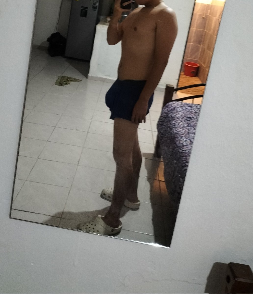 WhireChoco17's tweet photo. Tal vez si me pongo mamado les guste más 😔 https://t.co/jTSPHIETEK