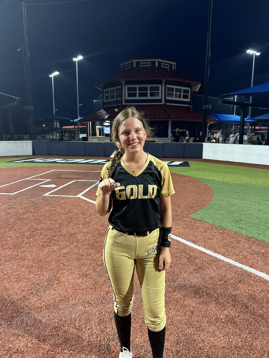My team played great this weekend!! We went 6-3 and got runner up in the Space Coast Power 50‼️‼️See you next weekend for our last tournament at the Backwards K in Newberry! Go gold🤍