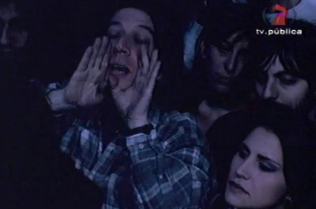 Moscas en la casa, tocá Moscas en la casa