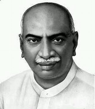 TTVDhinakaran's tweet photo. தமிழகத்திற்கென தனிப்பெருமையை தேடித் தந்த பெருந்தலைவர், இந்திய அரசியலை வழிநடத்திய கிங்மேக்கர், கல்விக்கண் திறந்த மேதை, பெருந்தலைவர் காமராஜர் அவர்களின் பிறந்த நாள் இன்று.

எளிமை, தூய்மை, நேர்மை எனும் தாரக மந்திரத்தை அடிப்படையாக கொண்டு தன் வாழ்நாள் முழுவதையும் நாட்டு மக்களுக்காகவே அர்ப்பணித்த பெருந்தலைவர் காமராஜர் அவர்களி���் பெருமையையும் புகழையும் அவர் பிறந்த இந்நன்னாளில் போற்றிக் கொண்டாடுவோம்.