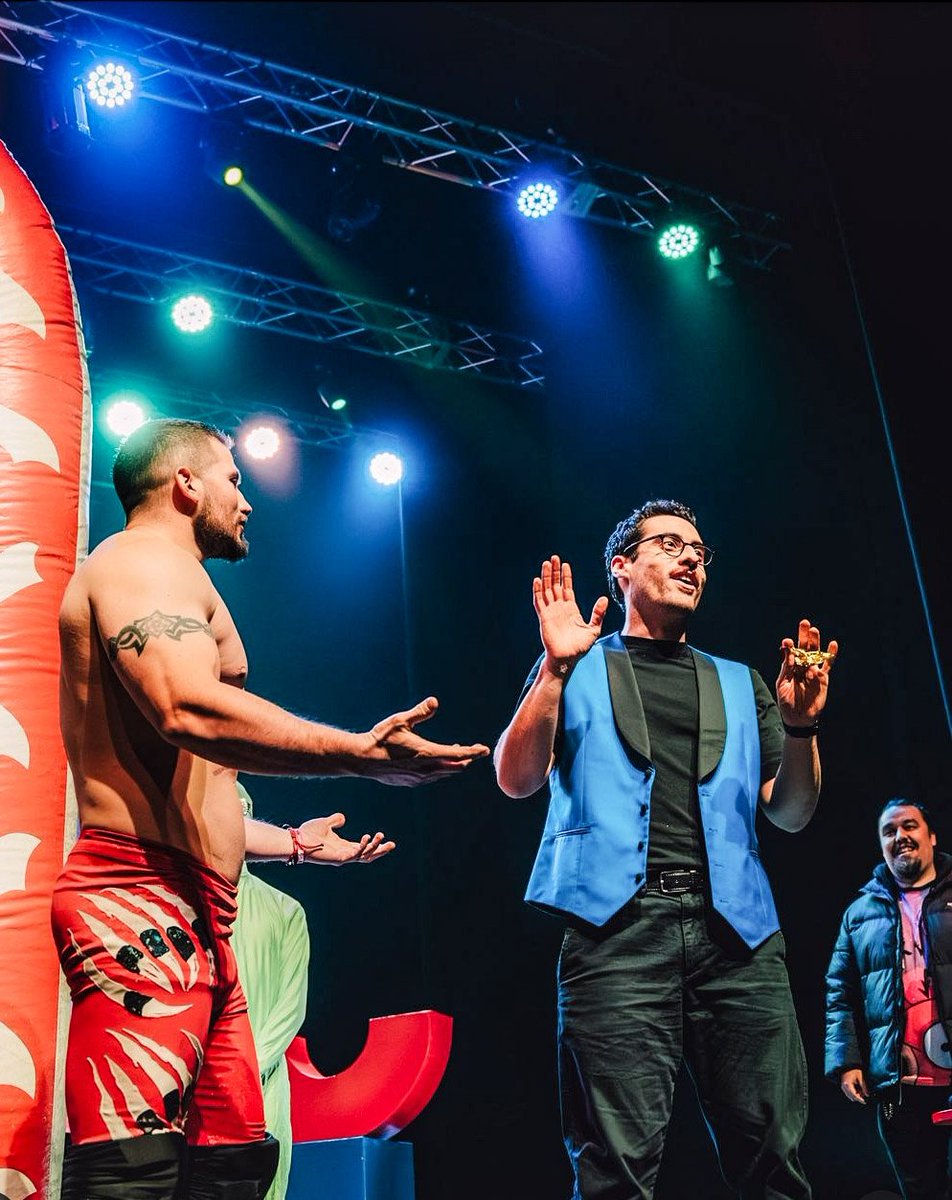 imtaylorwolf's tweet photo. 🔱GRACIAS POR TANTO
 La lucha libre me ha llevado a lugares que jamás imaginéromper barrerasmi objetivo es ser mucho más y créanme que soy inmensamente feliz, muy agradecido de @elsocias y toda la gente de @dantescomedia nos vemos pronto, exijo mi revancha
Simplemente, gracias! https://t.co/JJkV0rsrJJ