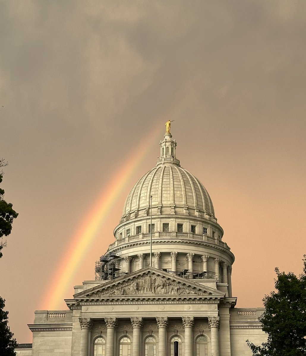 natemoll's tweet photo. #wiwx put on a heckuva show tonight . https://t.co/6nYa0TISUz