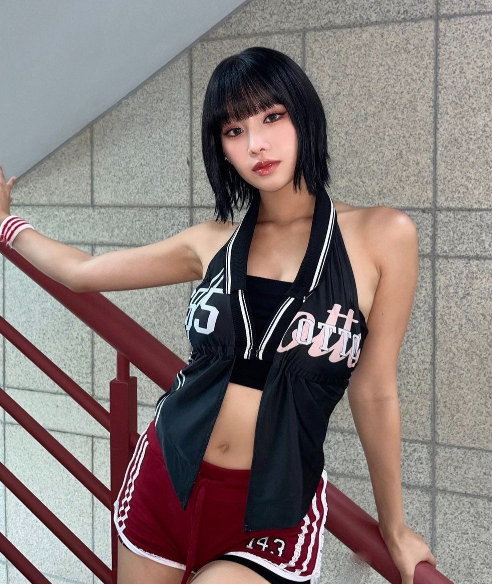 kpopsapphic's tweet photo. Natty (KISS OF LIFE) https://t.co/VECxraWBBv