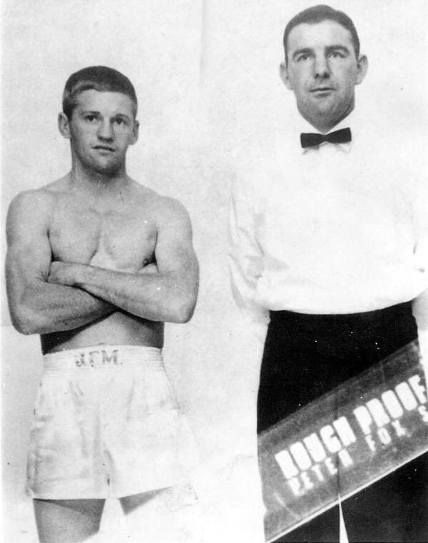 richmondboxing's tweet photo. IN MEMORIAM

Thomas Henry 'Leo' Berry
28.8.1926 - 15.7.2015

Today we remember Leo Berry, the founder of Leo Berry’s Gym - Richmond Boxing Club

He was an Icon of Richmond &amp; great mate to all, who passed away nine years ago.

RIP Leo

Our thoughts go out to the Berry Family today https://t.co/TLEyuotZe3