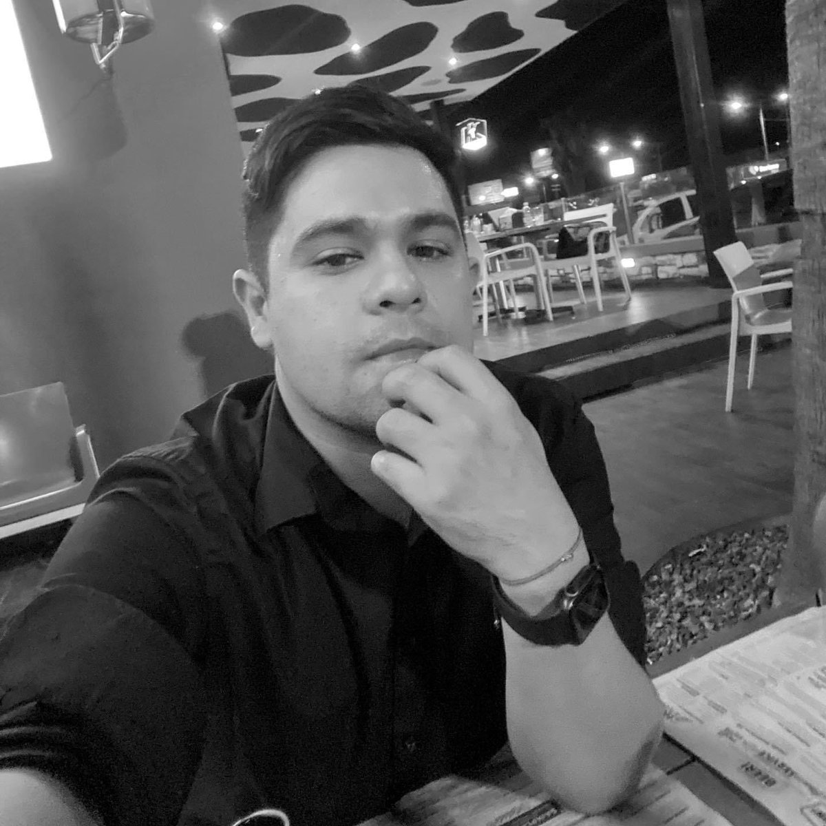 Albertofierros's tweet image. Que alguien no puede ver la bondad de tus actos no significa que no estemos haciendo lo correcto, simplemente no puede ver una realidad a la que no pertenece.🥺😶🤫 #iniciativaalbertofierros #ayudandoayudar #marcaregistrada