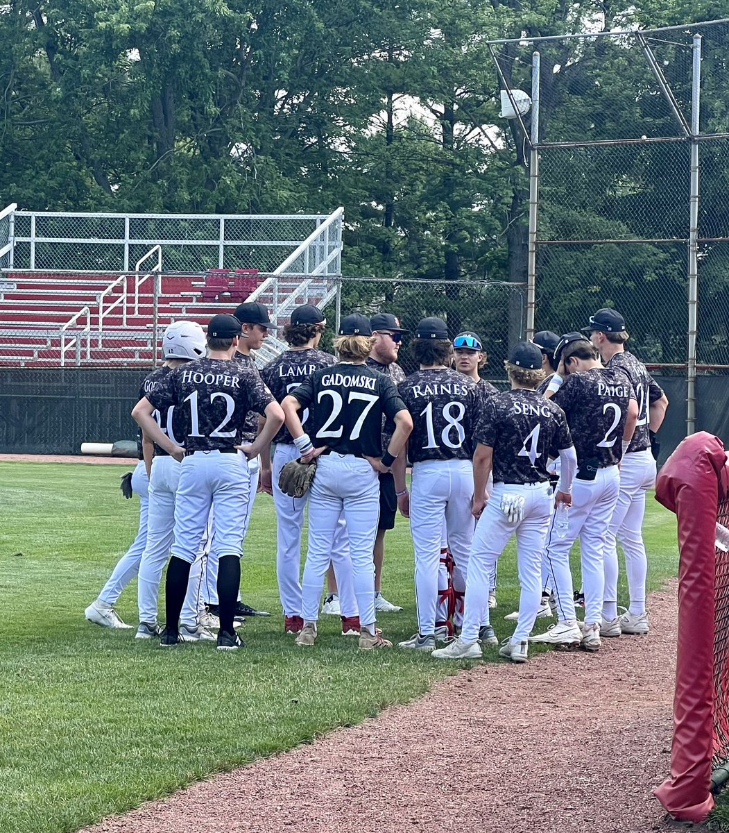 Illinois Hawks Baseball 18u Red tweet media