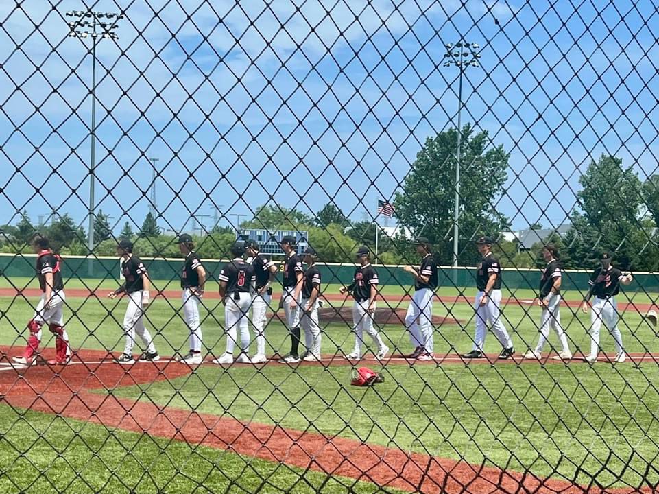 Illinois Hawks Baseball 18u Red tweet media