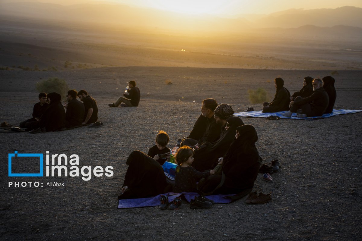 IrnaImages's tweet photo. عزاداری در صحرا
.
Mourning rituals of Muharram in deserts
Photo: Ali Abak
.
https://t.co/jjMX7eL97K https://t.co/bPKqyAEyps