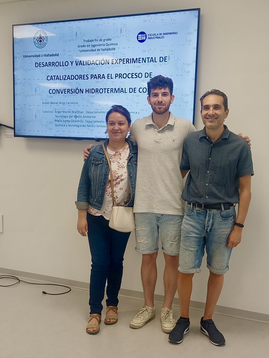🎉 ¡Felicitaciones a Mario Paniagua y Daniel Arija! El viernes, los dos estudiantes de Ingeniería Química presentaron sus #TFG, realizados en el laboratorio de PressTech. Ambos trabajos están enfocados en la conversión hidrotermal .#BioEcoUVa #Investigación #IngenieríaQuímica