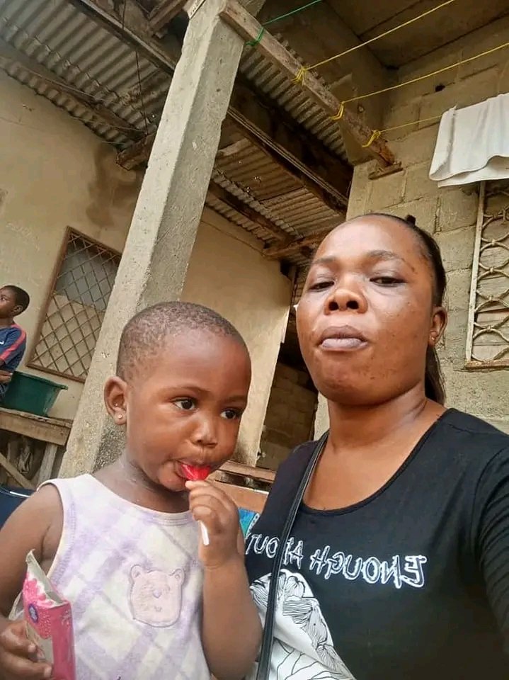 DISPARITION DE CETTE FILLE, AIDEZ-NOUS À LA RETROUVER...
Téléphone : +237 690 140 531

MERCI POUR LE PARTAGE 🙏🏾