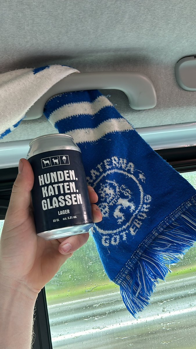 Mot baksidan usch! Tur man har <a href="/HKGPodcast/">Hunden, Katten, Glassen</a> #HKGontour #ifkgbg