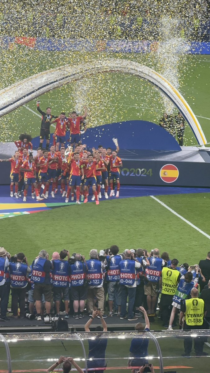 José Ángel Peláez (@yeyda) on Twitter photo Orgulloso de poder formar parte de la delegación de la .<a href="/rfef/">RFEF</a> en la gran victoria de la .<a href="/SEFutbol/">Selección Española Masculina de Fútbol</a> contra Inglaterra. INOLVIDABLE EXPERIENCIA!!! 😀 <a href="/RFCF_es/">Real Federación Cántabra de Fútbol</a> Orgulloso de poder formar parte de la delegación de la .<a href="/rfef/">RFEF</a> en la gran victoria de la .<a href="/SEFutbol/">Selección Española Masculina de Fútbol</a> contra Inglaterra. INOLVIDABLE EXPERIENCIA!!! 😀 <a href="/RFCF_es/">Real Federación Cántabra de Fútbol</a>