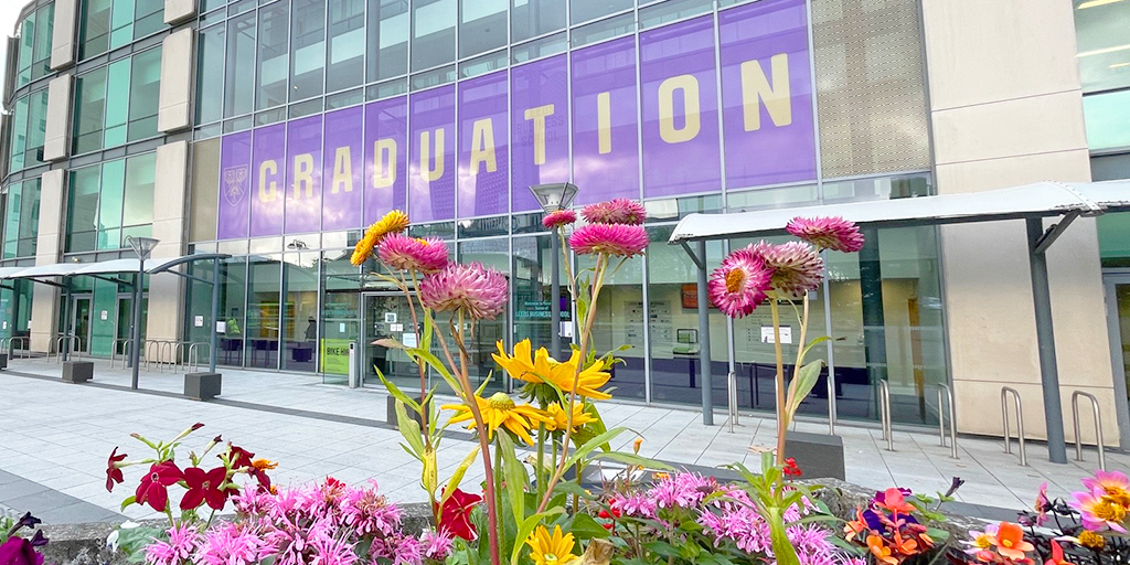 Leeds Beckett Library & Learning Services tweet media