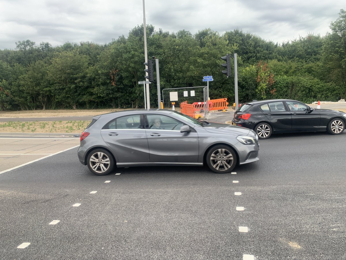 If you're crossing the A27 at Lancing today, by foot or bike:
The lights are down, meaning the pedestrain crossings are not functional.
We are contacting the site managers now.