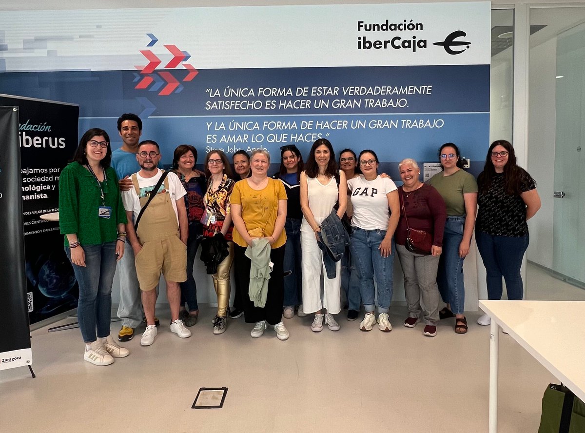 Arainnova tweet media