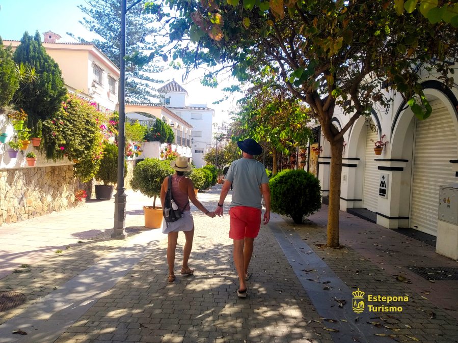 EsteponaTurAyto's tweet image. Empezando otra #BonitaSemana en #Estepona.
Starting another #beautifulweek in #estepona 
#buenavida #goodlife #carpediem #disfrutando #enjoyinglife