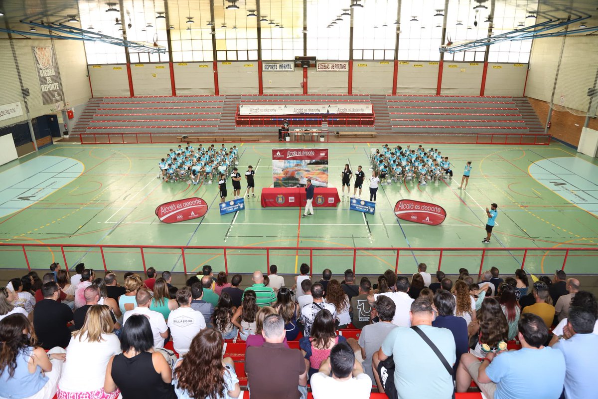 AcademiaInterFS's tweet photo. 🙌🏼 ¡Buenos días, Interistas! 

Empezamos el lunes recordando la fiesta del 𝐂𝐚𝐦𝐩𝐮𝐬 𝐌𝐨𝐯𝐢𝐬𝐭𝐚𝐫 𝐈𝐧𝐭𝐞𝐫 en el @AytoAlcalaH. 

Gracias a todos los que participaron en que este evento haya vuelto a ser un éxito rotundo. 

#InteristaSoy | @Lider5port https://t.co/qQedeK1mO9