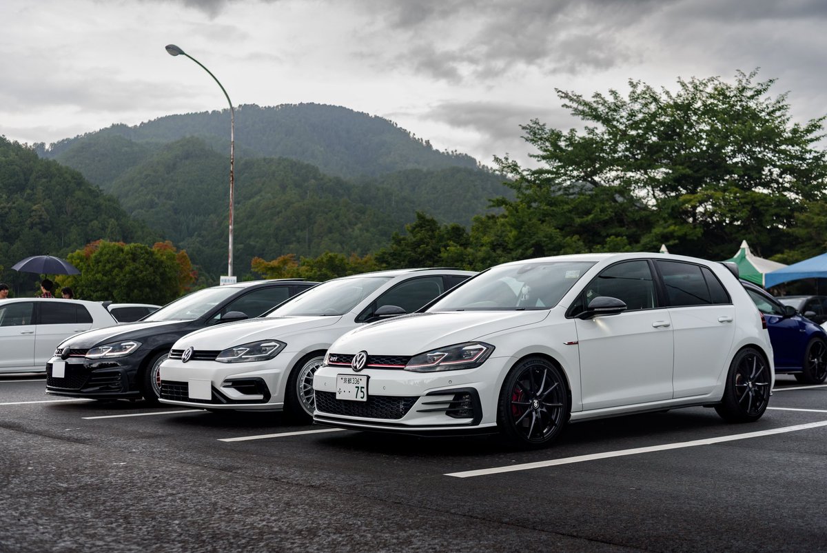 M_N_Tees's tweet photo. 三連休初日
京都のVW Owners Meetingに参加しました🙋♂️
カッコいいクルマを沢山見れて、楽しいお話しができて最高でした👏
主催のせいちゃんさん(@Seichan_Mk7 )
ありがとうございました!
#vwownersmeeting
#vwmt https://t.co/rkkjMAoZ8x