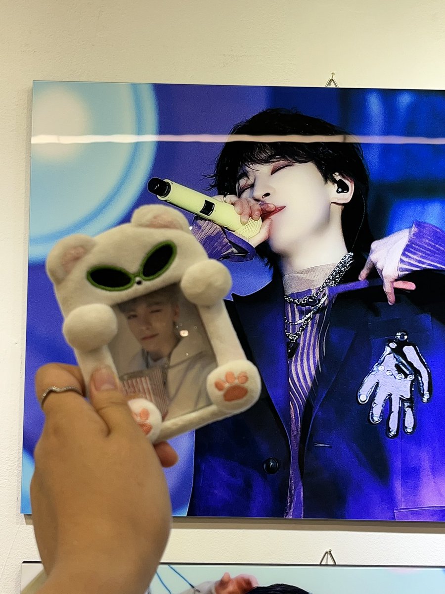 하루안에 이렇게 많은 원우를 본적은 처음인데 아쥬 좋았구만유🥰...
기깔나는 전시 준비하느라 수고했어요들💕
(찍은 사진이 이것밖에 없다니......)
#원우의시간들