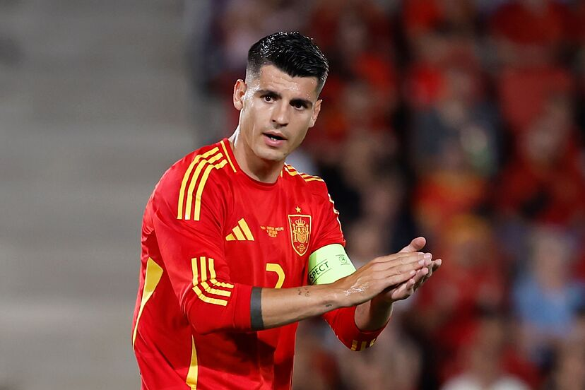 Encuestando's tweet photo. 📊 ¿Ha sido la afición de España injusta con Álvaro Morata?

🔄 SÍ
❤️ NO https://t.co/4vwRUAjb1Y