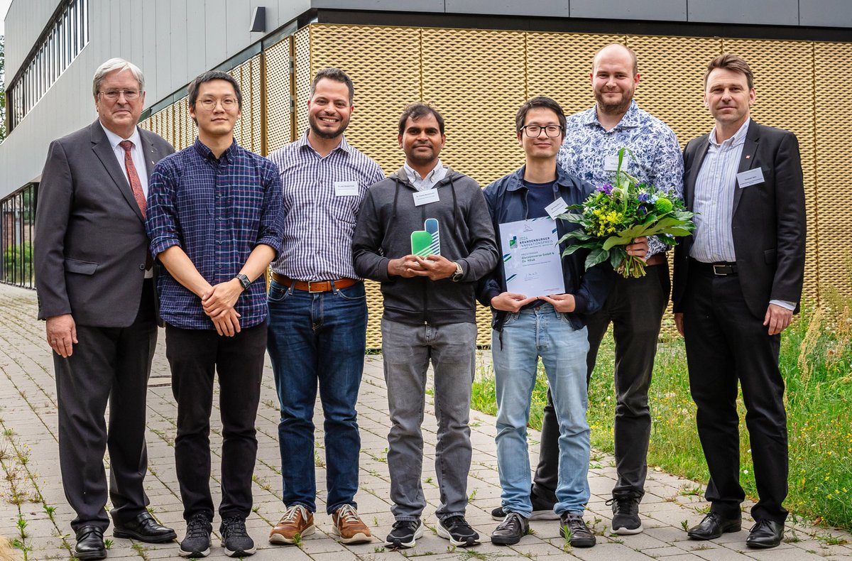 MaxPlanck-Innovation (@mp_innovation) on Twitter photo 🎉 Breaking Ground in Biotech! 🎉
We're thrilled to announce that <a href="/GlycoUniverse/">GlycoUniverse</a> has won the Brandenburg Innovation Award 2024 (<a href="/BrandenburgerI/">Brandenburger Innovationspreis</a>) for their groundbreaking Glyconeer® 3.1! This revolutionary sugar synthesizer is transforming the biotech industry by making the 🎉 Breaking Ground in Biotech! 🎉
We're thrilled to announce that <a href="/GlycoUniverse/">GlycoUniverse</a> has won the Brandenburg Innovation Award 2024 (<a href="/BrandenburgerI/">Brandenburger Innovationspreis</a>) for their groundbreaking Glyconeer® 3.1! This revolutionary sugar synthesizer is transforming the biotech industry by making the