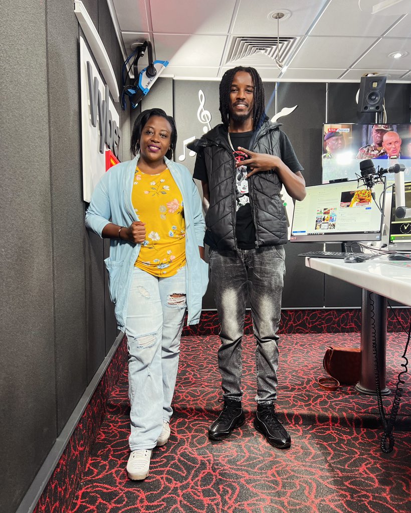 Good morning Monday...
#VybezNation ready to kick-start the week with a big show...
Tuchapie weekend yako ilikua aje...?
#RiddimDrivenShow <a href="/VybezRadioKE/">Vybez Radio</a> <a href="/morena_nkirote/">Nkirote Wa Nyeusi</a> 
<a href="/SpapaDeh/">SPAPA DEH</a>