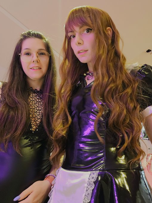 My girlfriend locked me up in chastity, feminized me, got me on HRT, and learned me that true happyness