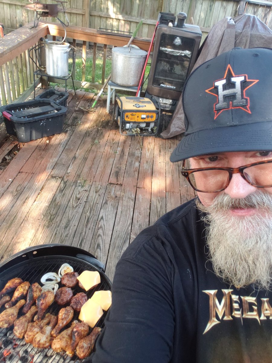 LunchboxSWilson's tweet image. It HAS BeguN!