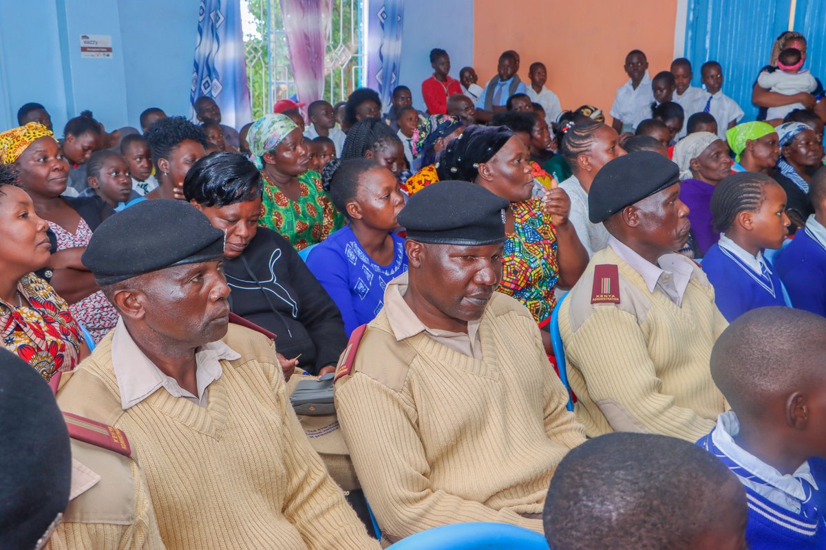 Ipas_AA's tweet photo. Over 150 community members supported by the Deputy County Commissioner & local chiefs, united in Nandi County to mark #WorldPopulationDay! With a 16% teen pregnancy rate, it's crucial to enhance #CSE #GBV reporting & boost family planning awareness. #PartnersInReproductiveHealth https://t.co/IWK9S0KbwG
