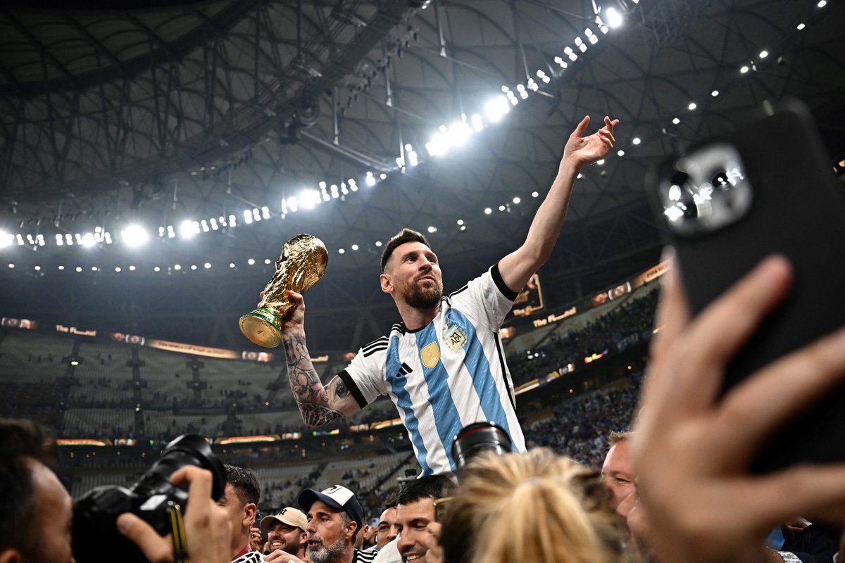 TheMasterBucks's tweet image. After losing the first 4 Finals in his Argentina Career,

Messi has won the last 4 Finals of his Argentina Career.

Never ever give up.