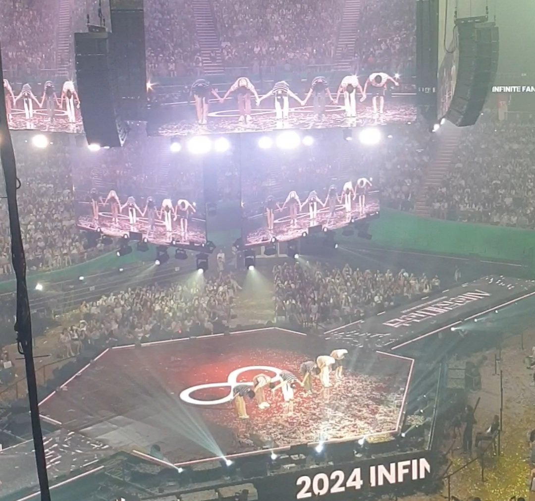MYMUSENK's tweet photo. 소중한 또 하나의 추억을 만들어주셔서 너무 감사하고 인기가 늘어났으면 더 늘어났지 떨어지거나 공연장 규모가 축소될 일은 없으니 그런 걱정 하지마시고 건강하게 아프지말고 오래 함께 하십시다 인피니트 오빠들💛 2일간 너무 감사했고 행복했습니다🍀 https://t.co/uxaGQ9Bnxi